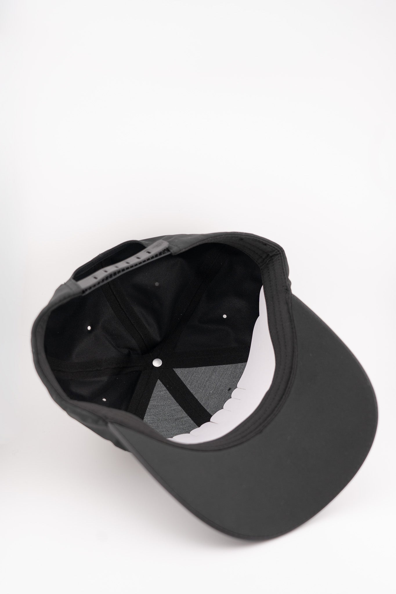 Luxury Capria Cap - Black