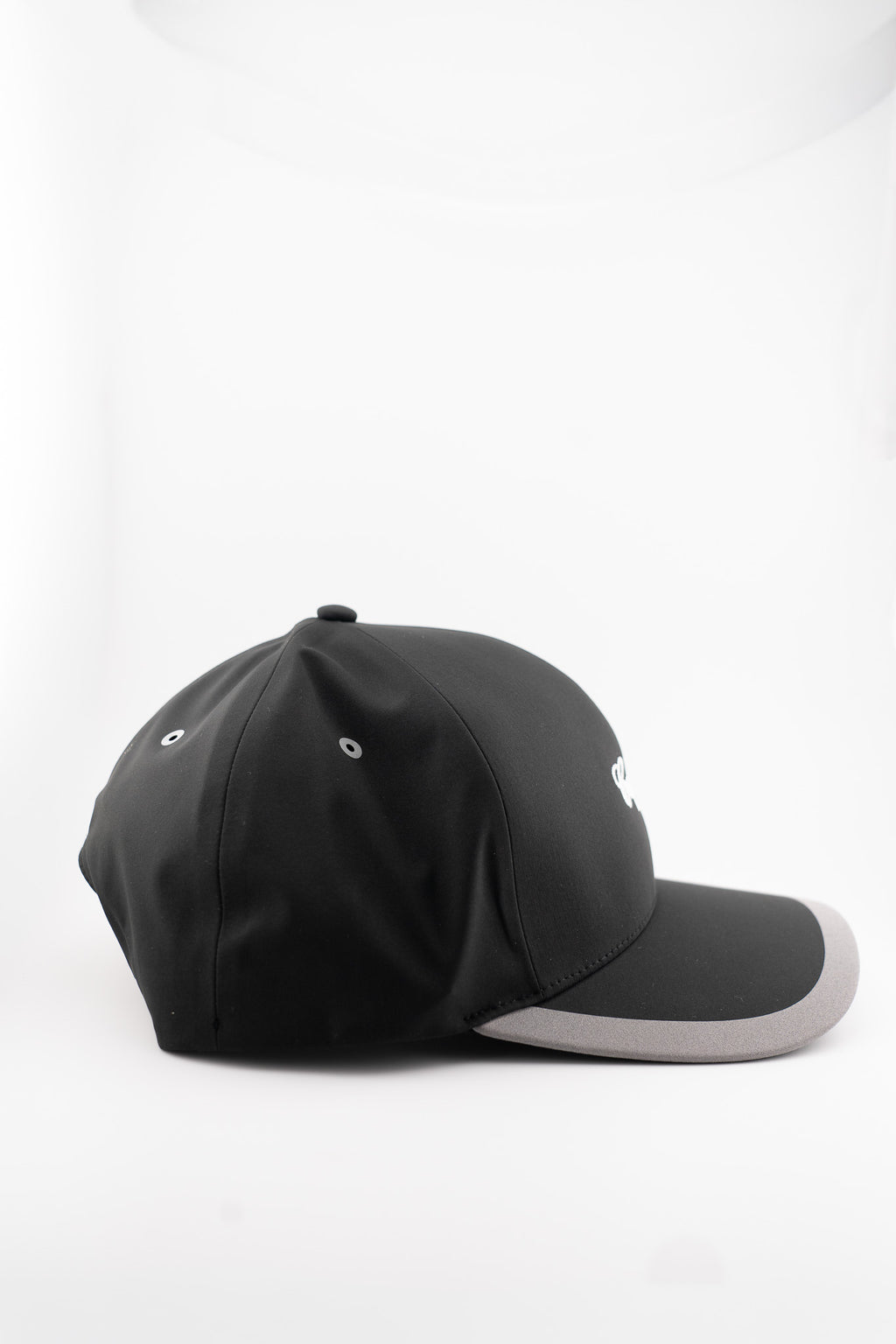 Luxury Capria Cap - Black/Grey